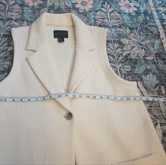 Tahari Clean Girl Wool Blend Vest XL Cream Button Long Minimalist Quiet Luxury - Picture 7 of 8